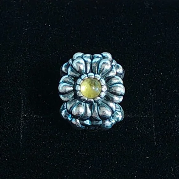Authentic Pandora August Birthday Blooms Charm 790580PE Silver & Peridot - Picture 1 of 5
